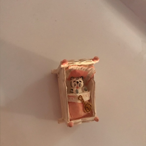 Vintage Hand Painted Cat Figurines - Picture 3 of 9